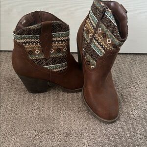 Brown Patterned Ankle Boots